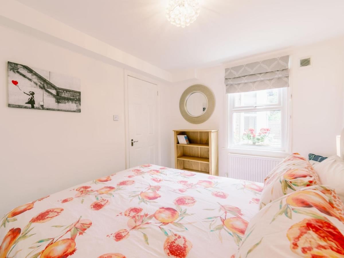 Pass The Keys Recently Renovated 1Br Flat With Private Garden In South London Londres Exterior foto