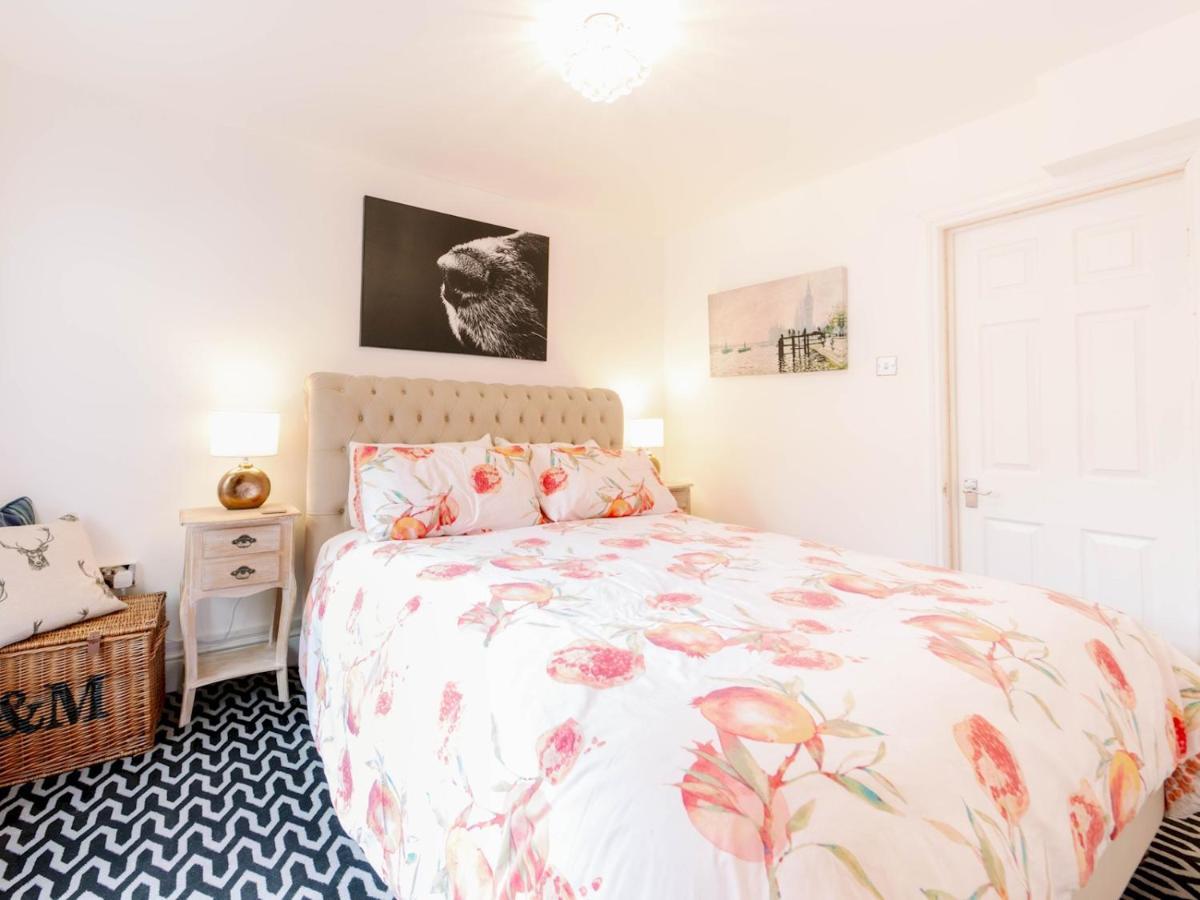Pass The Keys Recently Renovated 1Br Flat With Private Garden In South London Londres Exterior foto