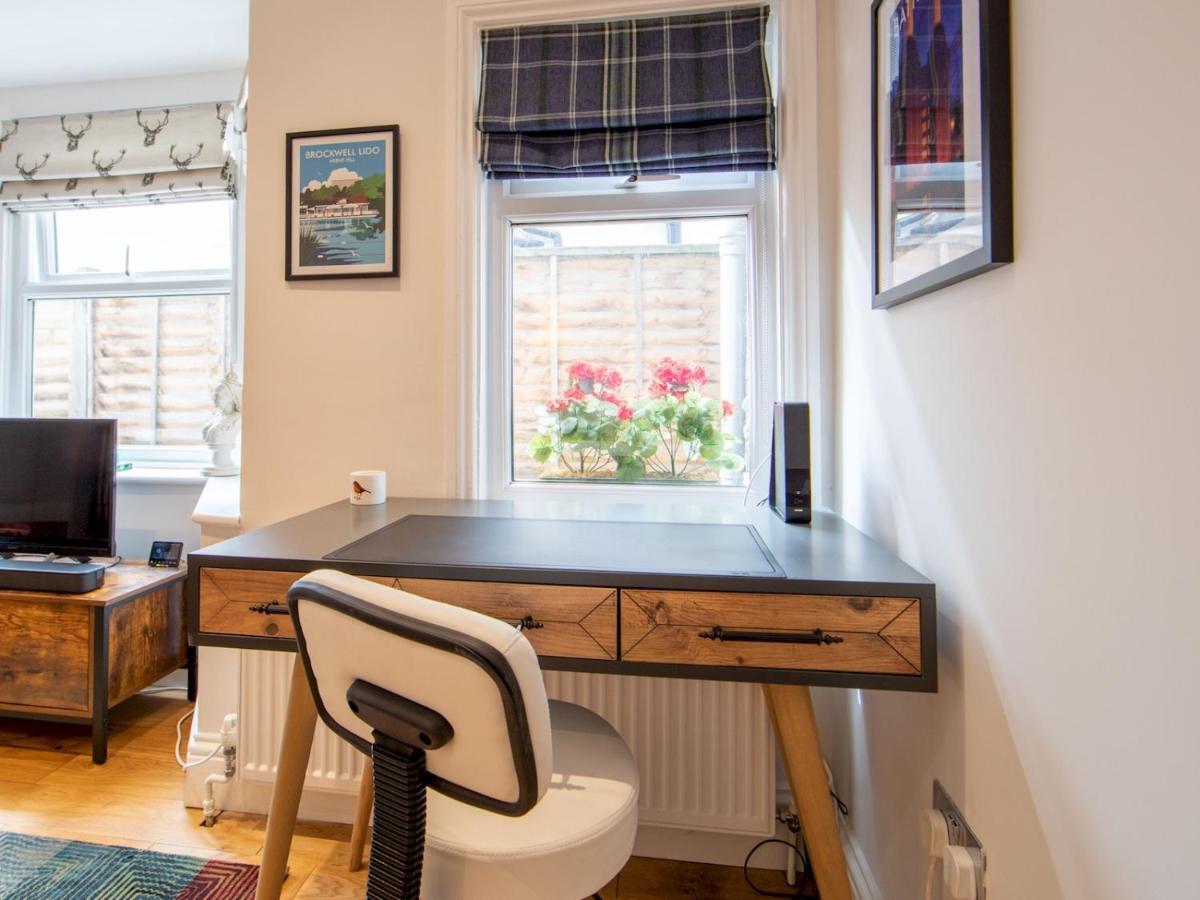 Pass The Keys Recently Renovated 1Br Flat With Private Garden In South London Londres Exterior foto